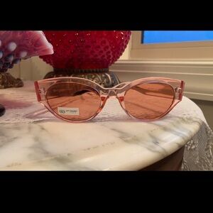 City Shades Vintage translucent pink retro mod gogo Sunglasses